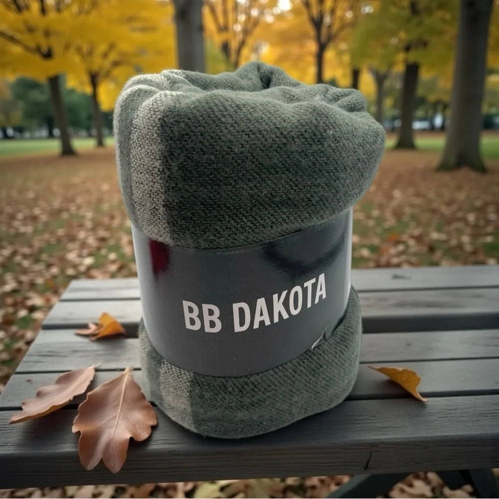 BB Dakota chic black